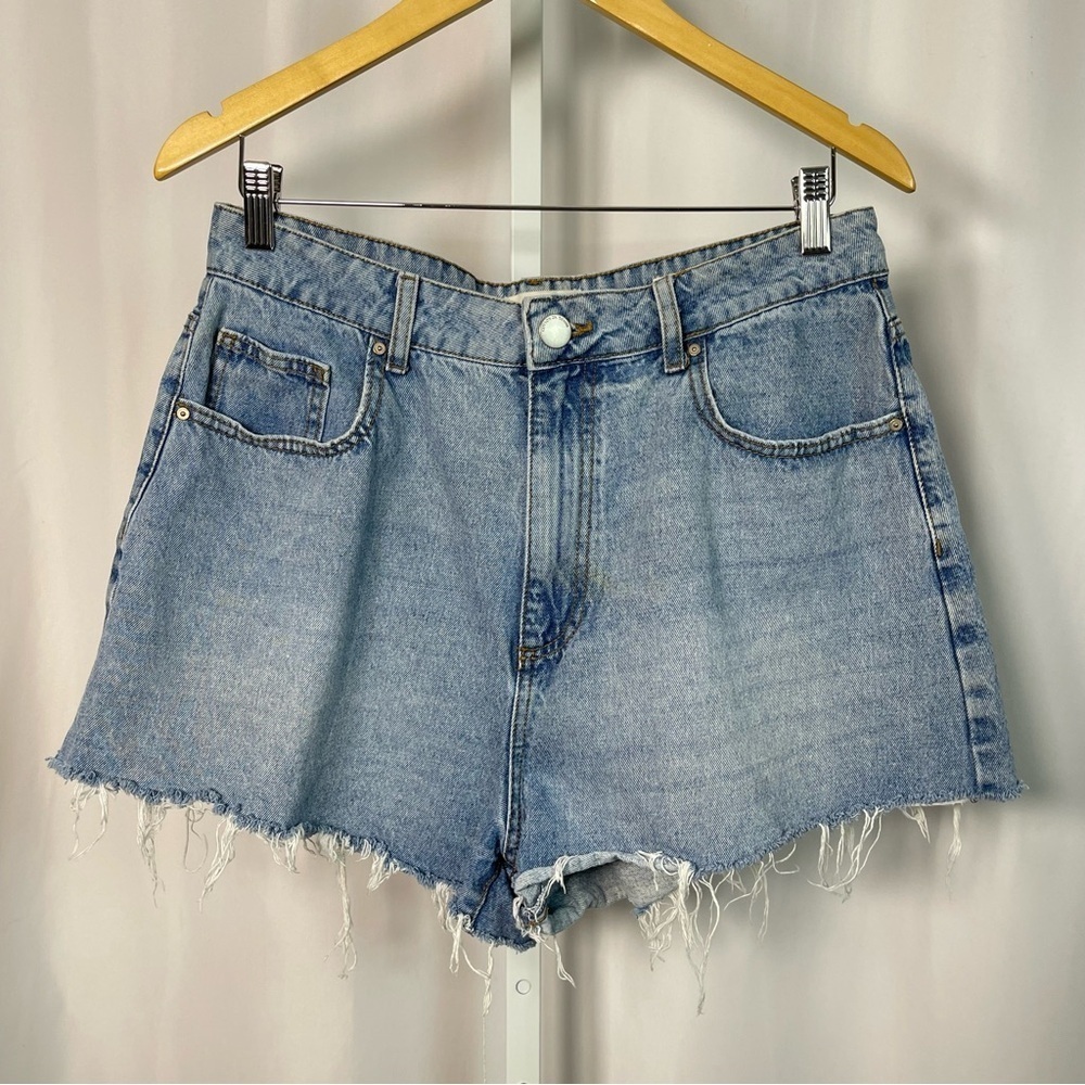 Cotton On High Rise Flashback Size 10 Retro Raw Hem Light Wash Denim Shorts Jort